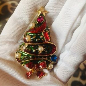 Christmas tree pin brooch